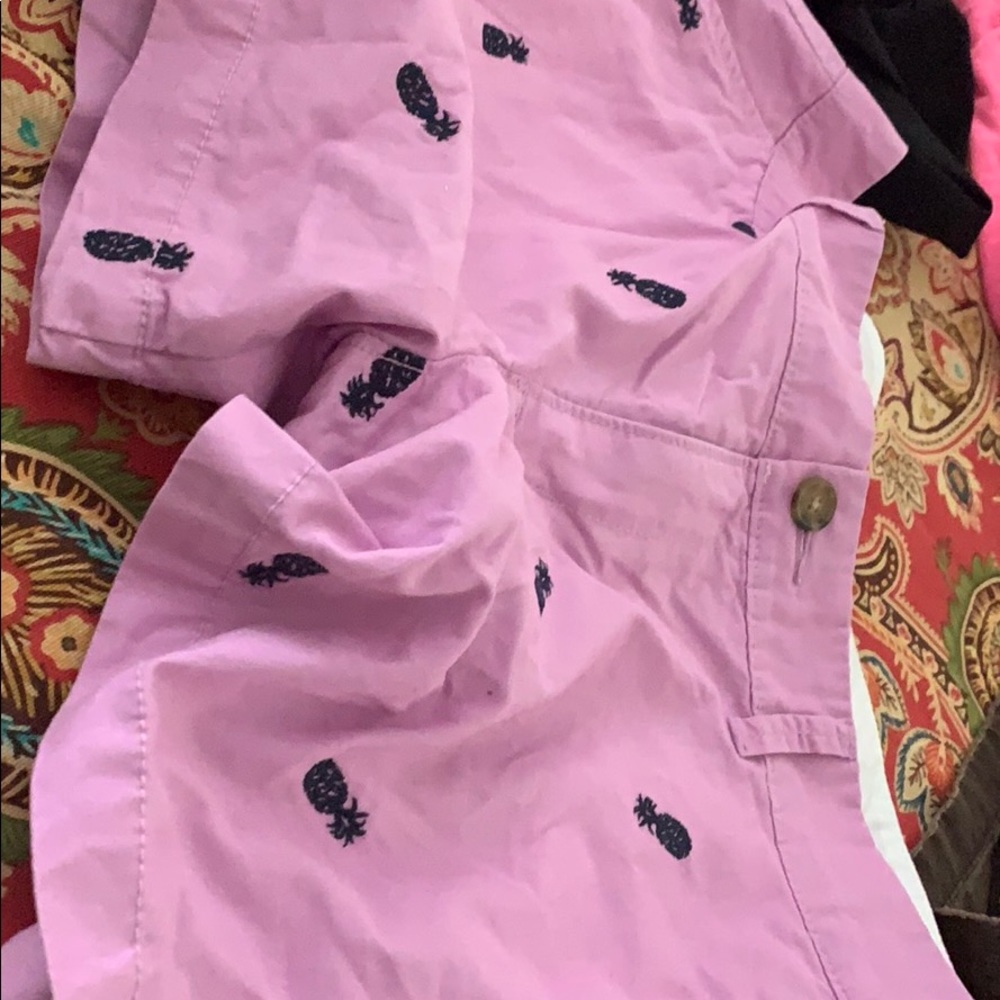 Shorts - Picture 2 of 3